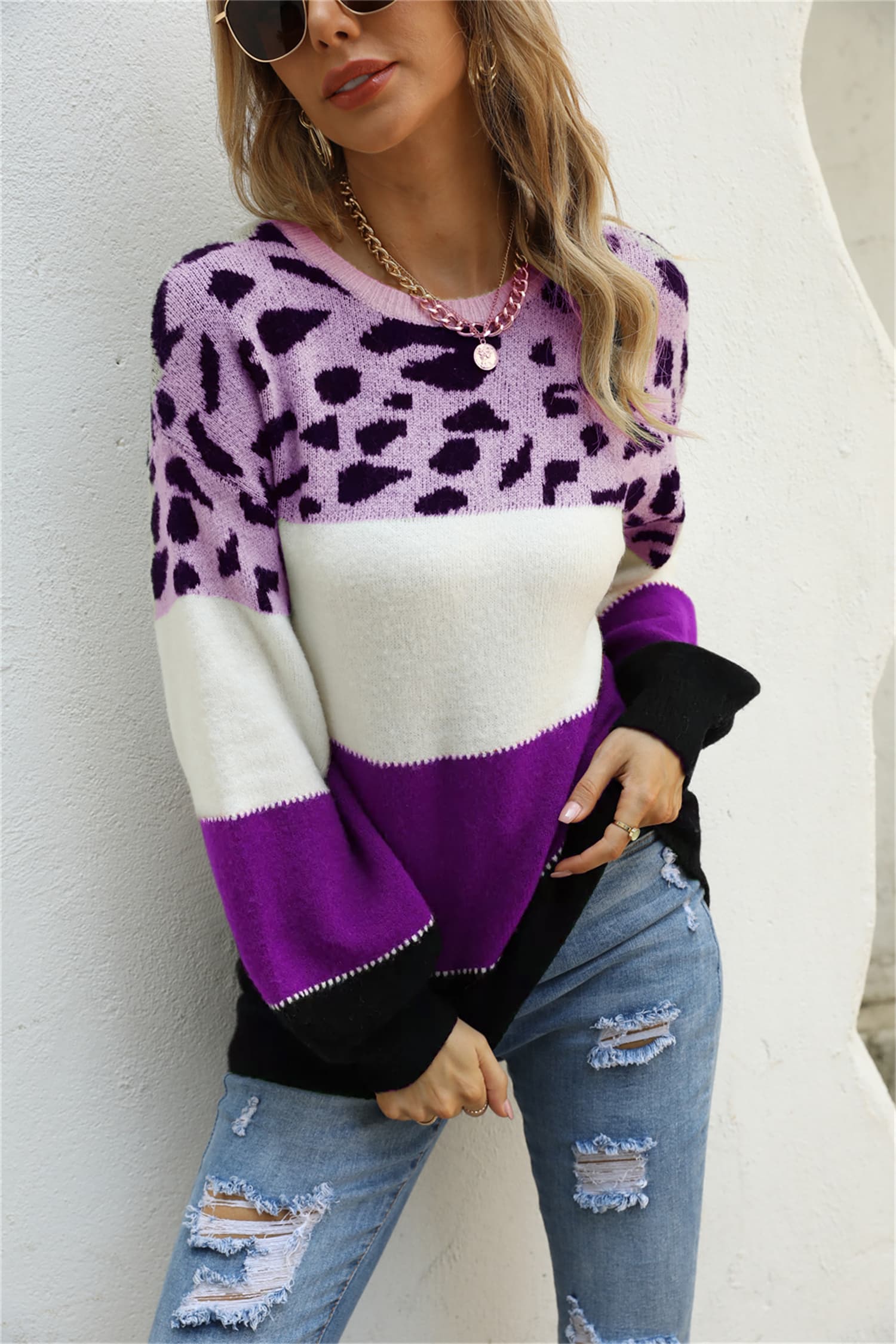 Angel Wings Color Block Round Neck Lantern Sleeve Sweater.