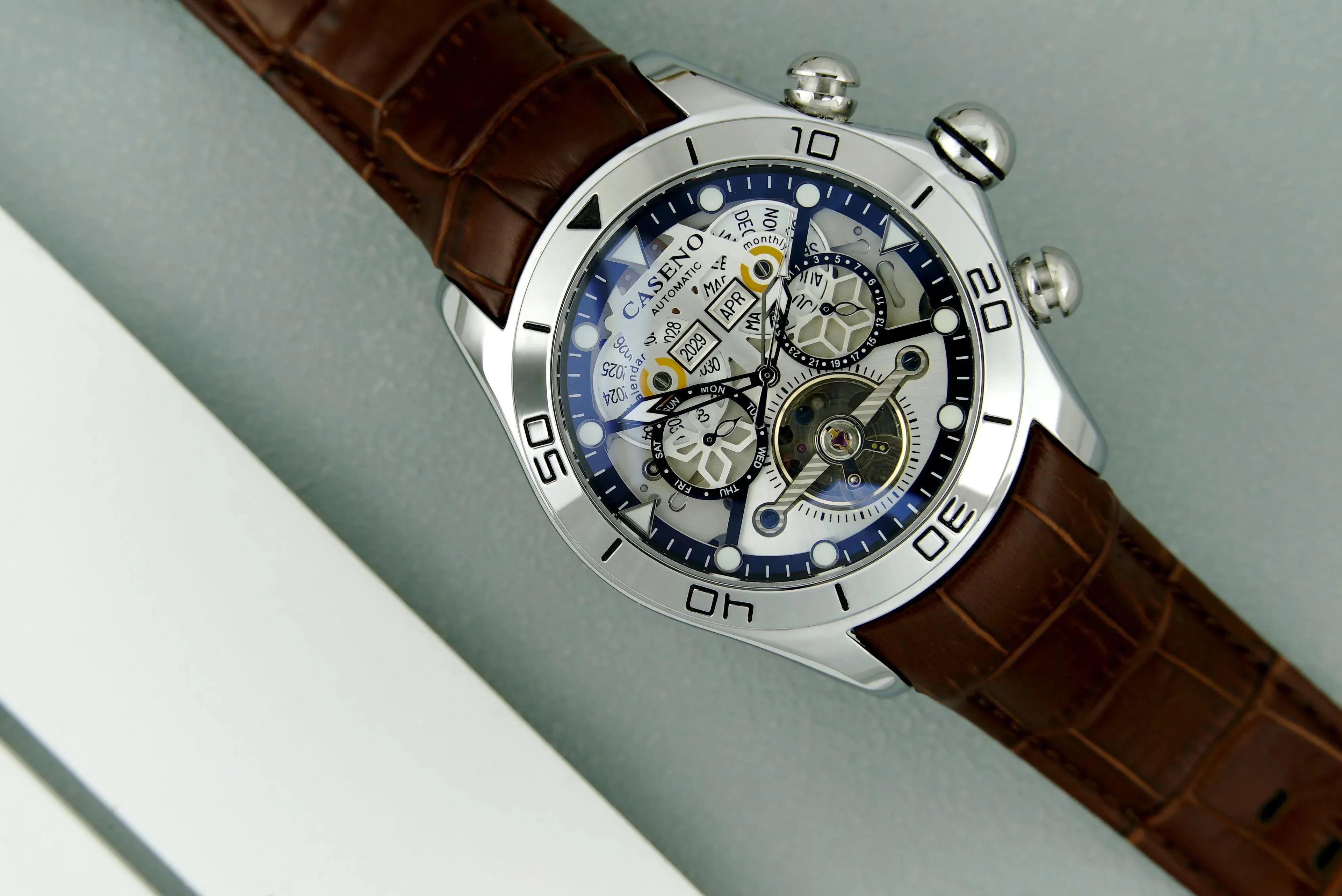 CASENO Large dial Mechanical watch -58284G