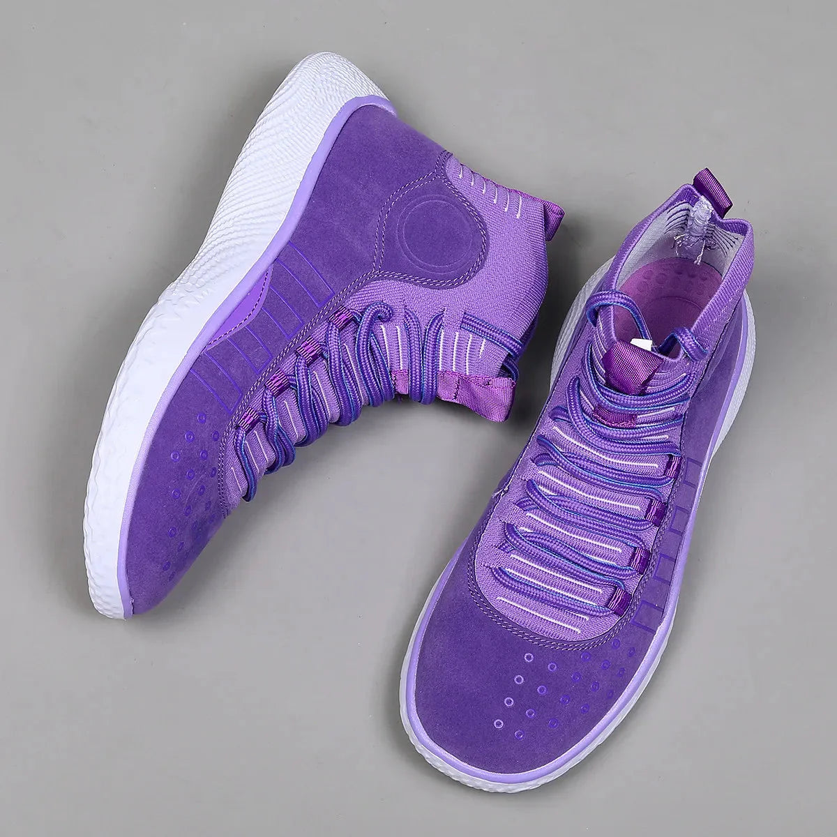 High-top shoe library basketball shoes. Flying light, breathable soft casual sneakers. fashion running shoes.