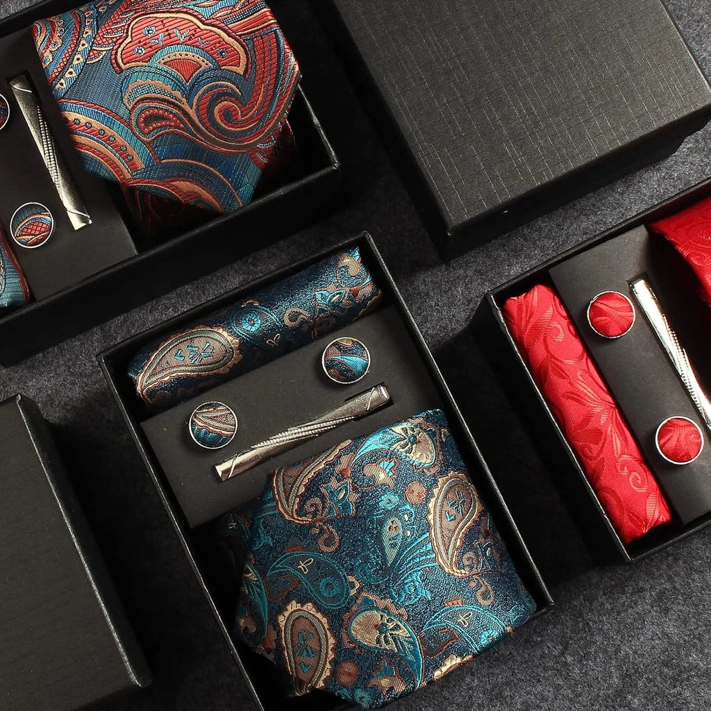 Maison Novaire 100% Silk Paisley Floral Tie