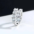 Maison Novaire Twist Moissanite Band