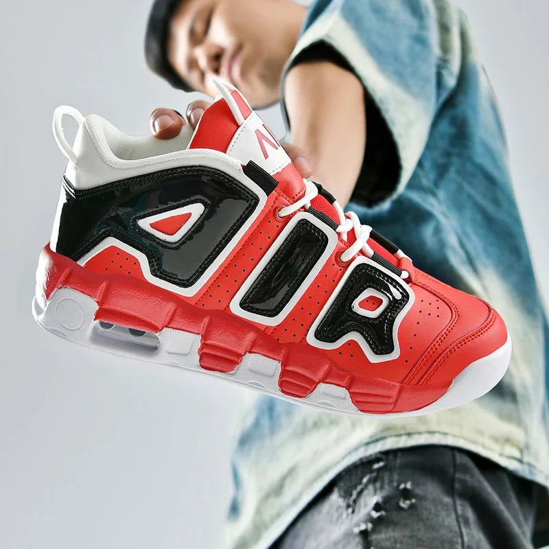 New Fashion Style Quality Men's Sports Sneakers.