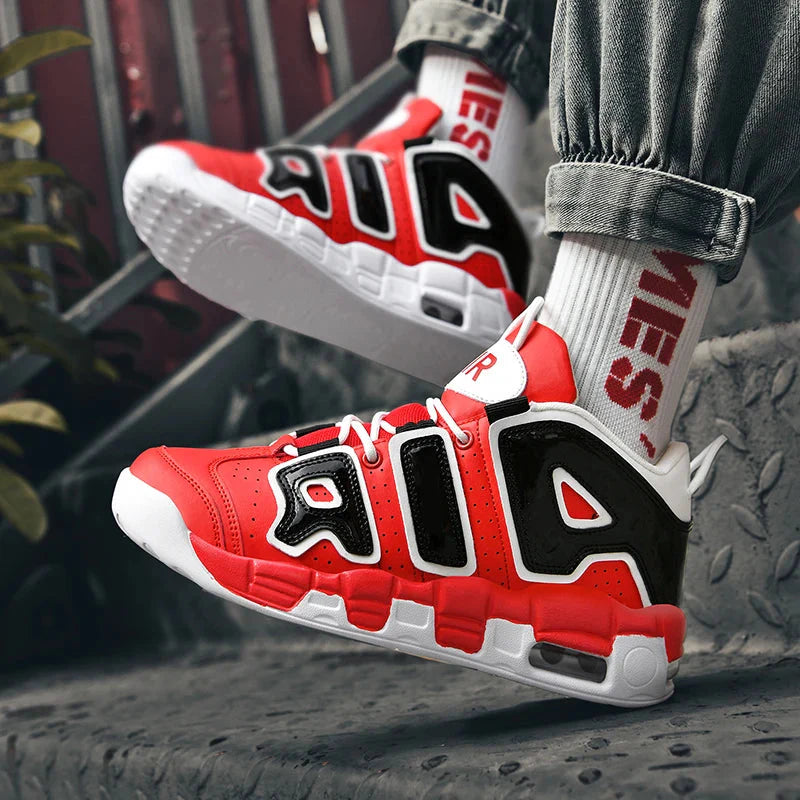 New Fashion Style Quality Men's Sports Sneakers.